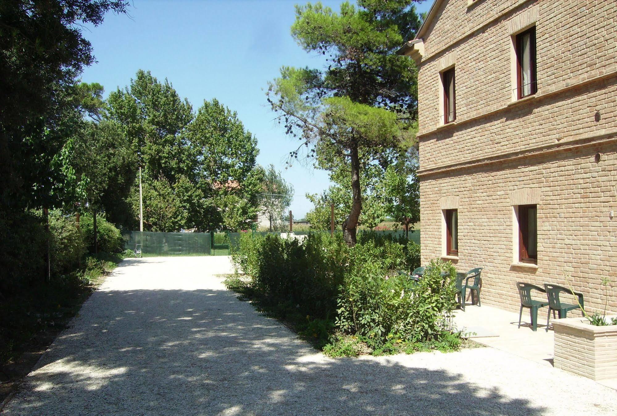 Agriturismo La Fonte Di San Girio Hostal Potenza Picena Exterior foto