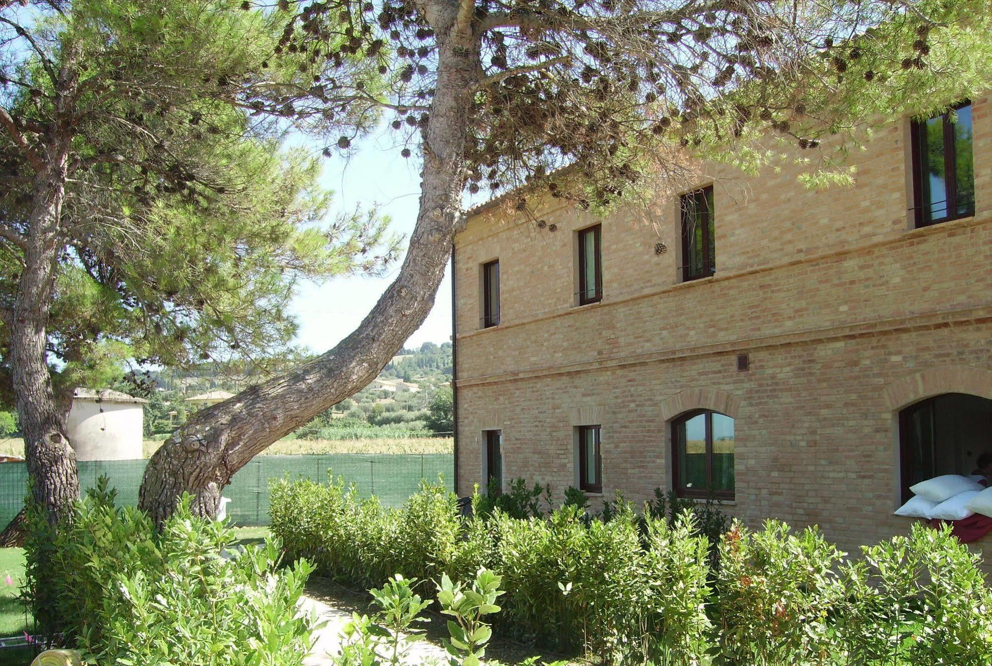 Agriturismo La Fonte Di San Girio Hostal Potenza Picena Exterior foto