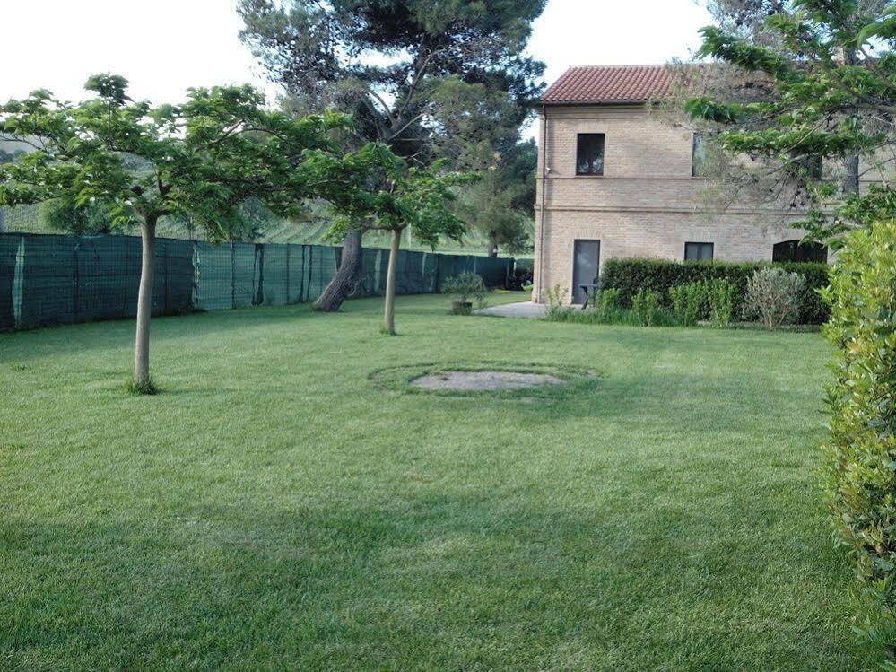 Agriturismo La Fonte Di San Girio Hostal Potenza Picena Exterior foto